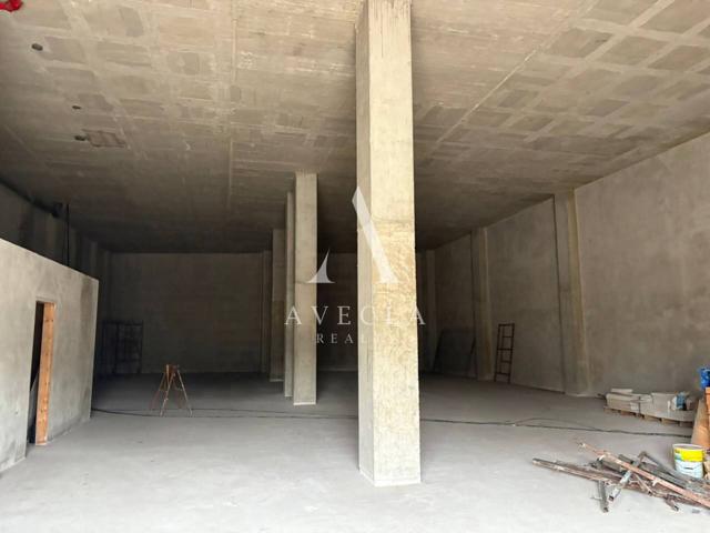 Nave Industrial en Alquiler en Cornellà photo 0