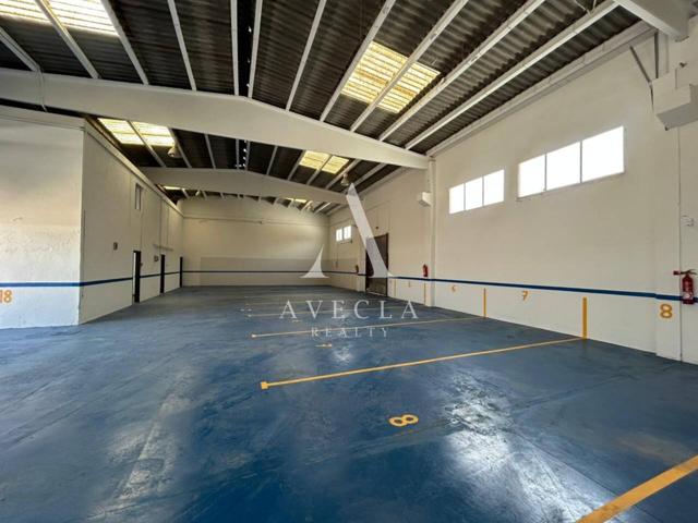 Nave Industrial en Venta en Sentmenat photo 0