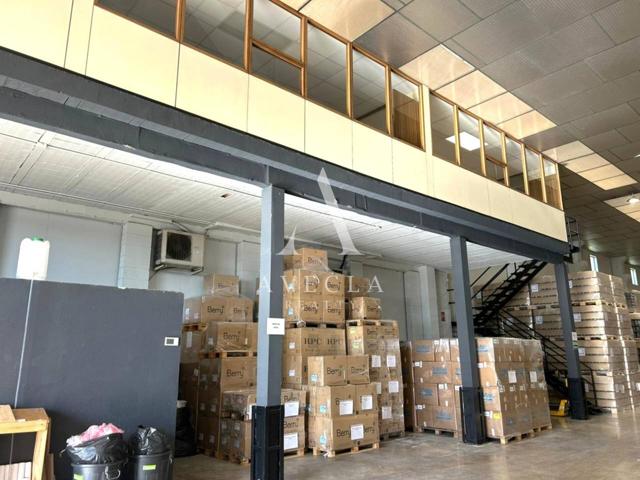 Nave Industrial en Alquiler en Castellbisbal photo 0