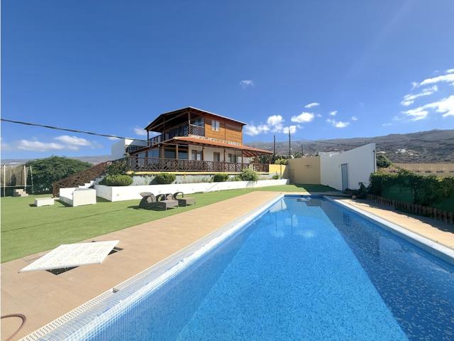 Chalet en venta - Tijoco photo 0