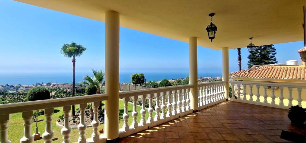 Impresionante casa de campo en Benajarafe photo 0