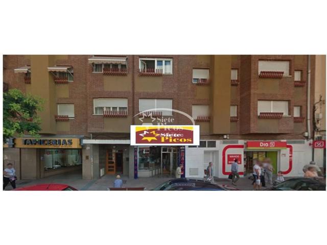 Local en alquiler en José Zorrilla, en la zona más comercial. photo 0
