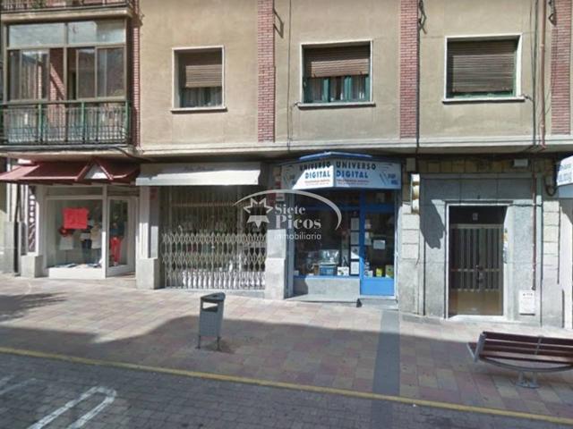 Local comercial en alquiler photo 0