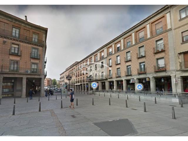 Local en alquiler en Centro photo 0
