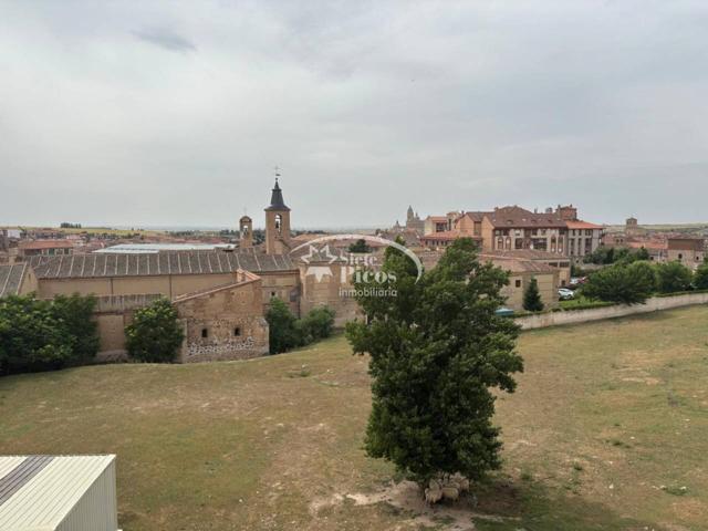 Venta de piso en Segovia Capital photo 0
