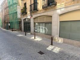 Garaje en alquiler en Plaza Mayor-San Agustín(40001) photo 0
