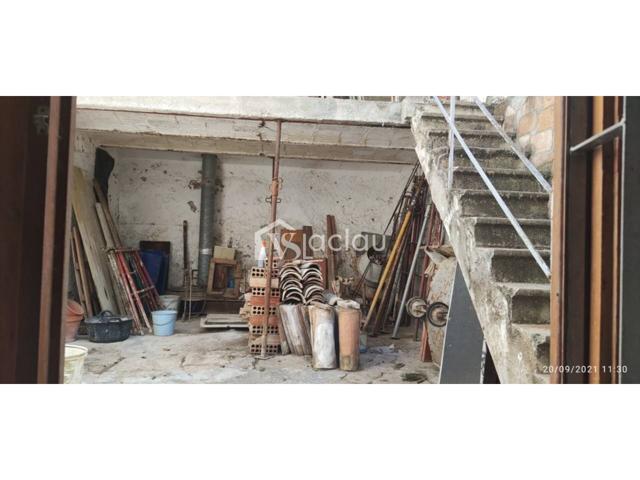 Casa en venta en Olesa de Montserrat photo 0