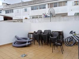 Local con la posibilidad de cambio de uso a vivienda photo 0