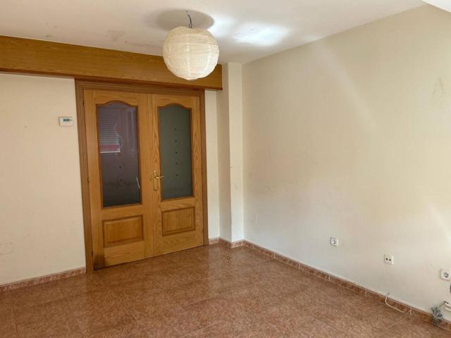 Piso reformado a 2 dormitorios en Torres Bellas photo 0
