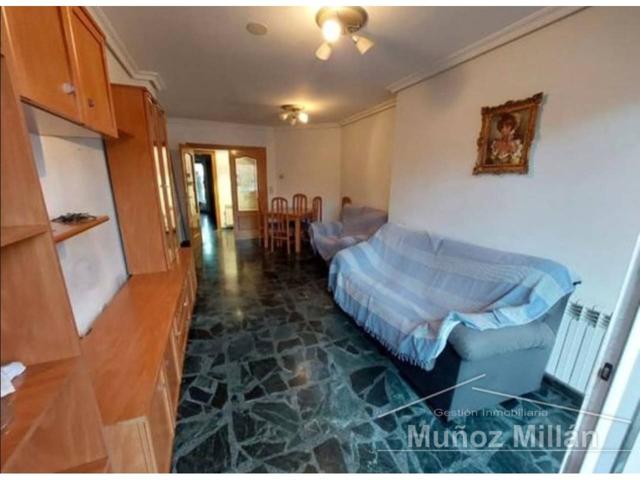 APARTAMENTO CON UNA TERRAZA DE 75 M2 Y GARAJE photo 0