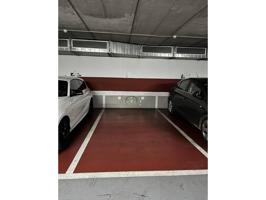 Plaza de parking photo 0