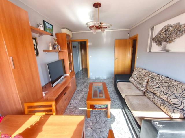 Piso en venta en Llefià-Artigues(08914) photo 0
