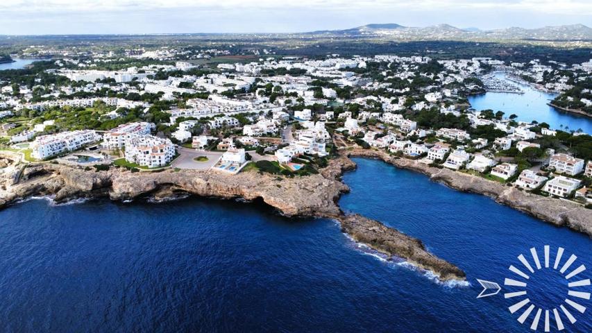 Parcela frente al mar en venta en Cala d&#x27;Or, Mallo photo 0
