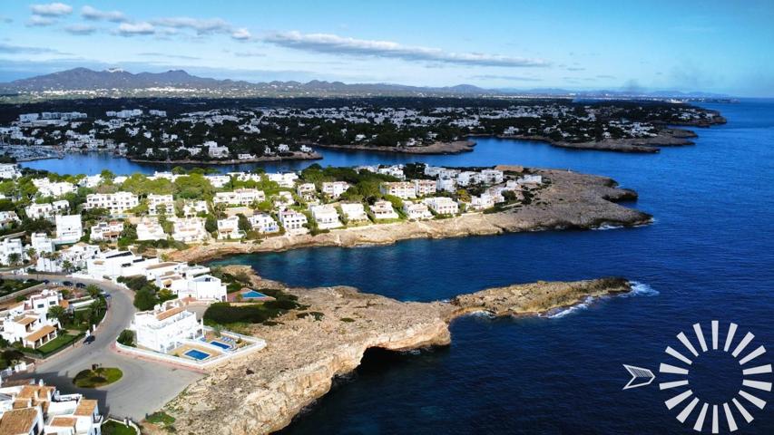 Parcela frente al mar en venta en Cala d'Or, Mallo photo 0