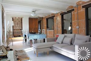 Pareado en venta en Es Llombards de 285 m2 photo 0
