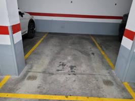 Parking en alquiler en Centro photo 0