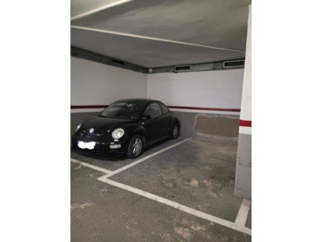Parking en alquiler en Plaça Catalunya photo 0