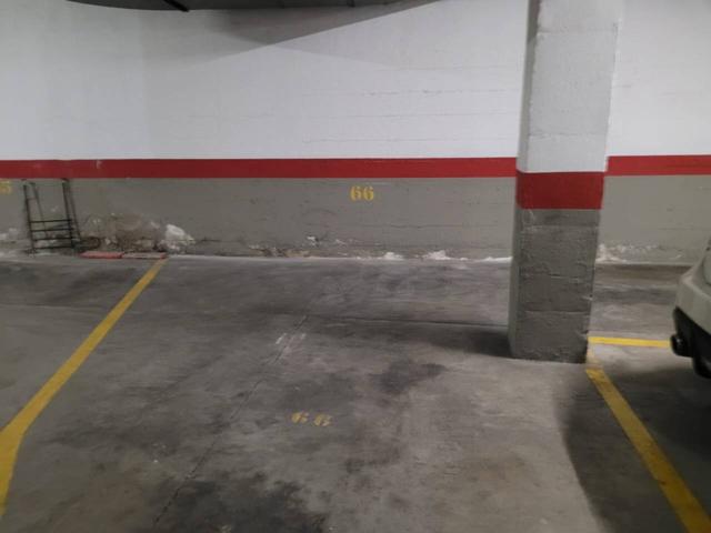 Alquiler de una plaza de aparcamiento en el Centro de Sabadell photo 0