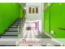 Local en venta en Canillejas photo 0