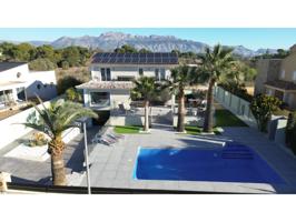 Villa En venta en Arabi, L'Alfàs Del Pi photo 0