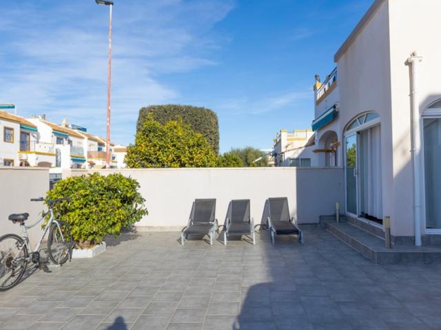 Casa En venta en Torrevieja photo 0