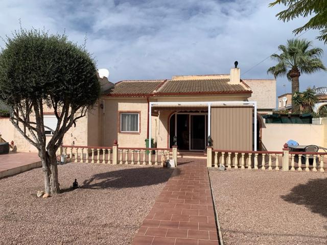 Villa En venta en Urbanización San Luis, Torrevieja photo 0