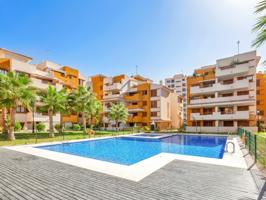 Piso En venta en Torrevieja photo 0
