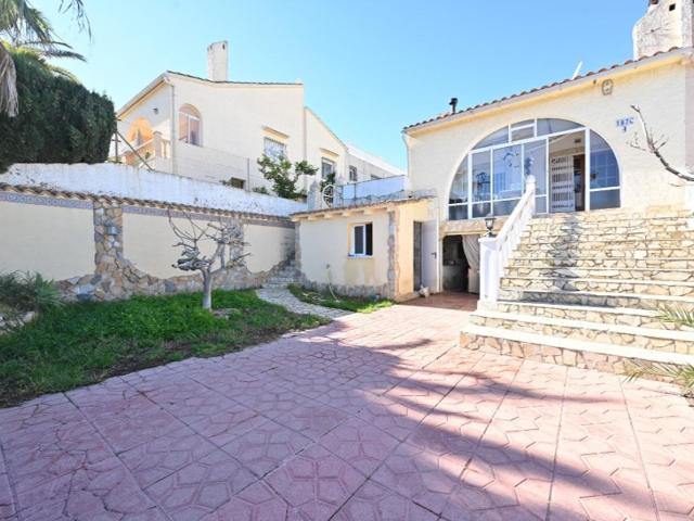 Unifamiliar Separadas En venta en Los Balcones Y Los Altos, Orihuela photo 0