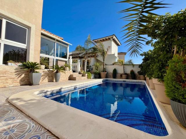Villa En venta en Orihuela photo 0