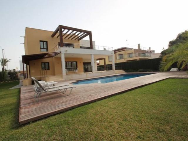 Unifamiliar Separadas En venta en Cabo Roig, Orihuela photo 0
