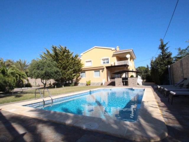 Unifamiliar Separadas En venta en Cabo Roig, Orihuela photo 0
