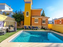 Unifamiliar Separadas En venta en Campoamor, Orihuela photo 0