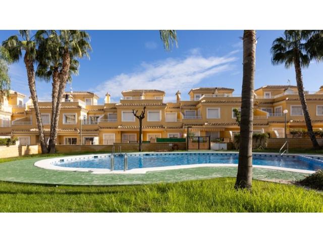 Casa De Campo En venta en Torrevieja photo 0
