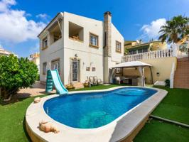 Unifamiliar Separadas En venta en Playa Flamenca, Orihuela photo 0