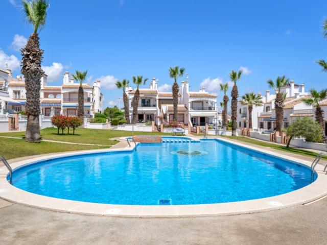 Villa En venta en Lomas De Cabo Roig - Los Dolses, Orihuela photo 0