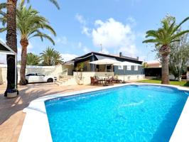 Villa En venta en Punta Prima, Torrevieja photo 0