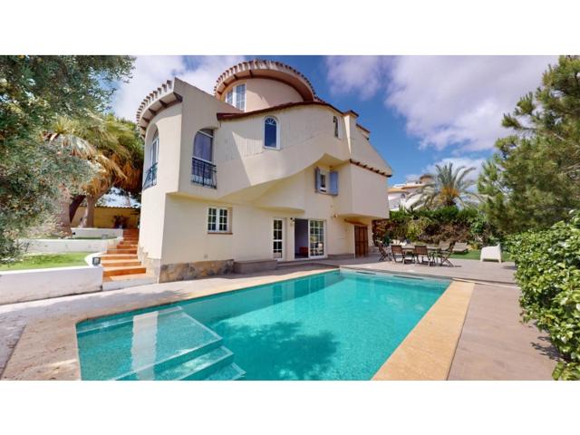 Villa En venta en La Zenia, Orihuela photo 0