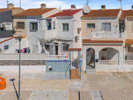 Unifamiliar Separadas En venta en El Chaparral, Torrevieja photo 0