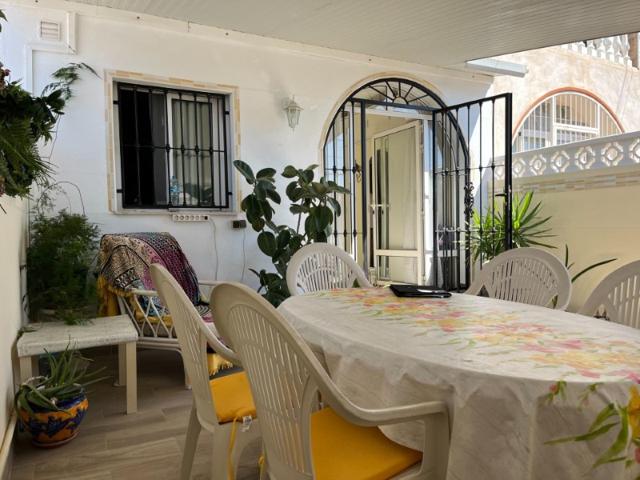 Casa En venta en Nueva Torrevieja, Torrevieja photo 0