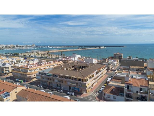 Piso En venta en Torrevieja photo 0