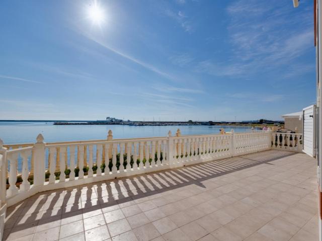 Piso En venta en Torrevieja photo 0