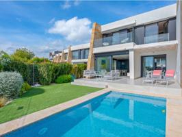 Villa En venta en Lomas De Cabo Roig - Los Dolses, Orihuela photo 0