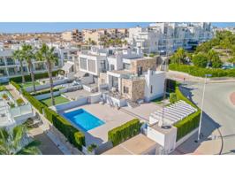 Piso En venta en Torrevieja photo 0