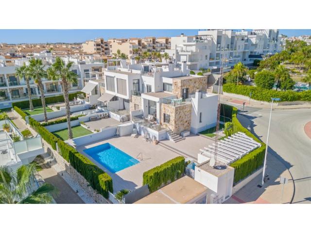 Piso En venta en Torrevieja photo 0