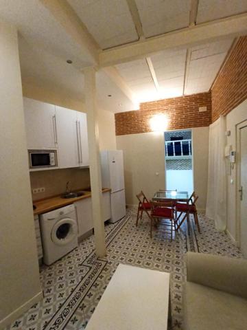 Dúplex en venta en Madrid de 34 m2 photo 0