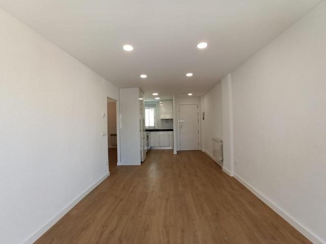Piso en alquiler en Madrid de 58 m2 photo 0