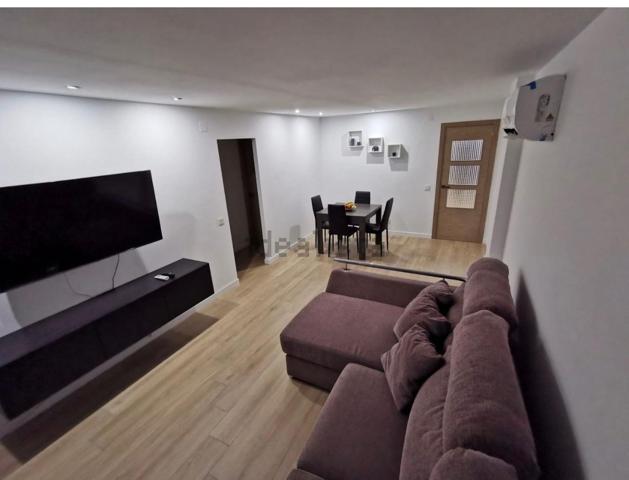 VENTA DE EXCELENTE PISO REFORMADO Y CON TODOS LOS MUEBLES NUEVOS ZONA ALTOZANO photo 0