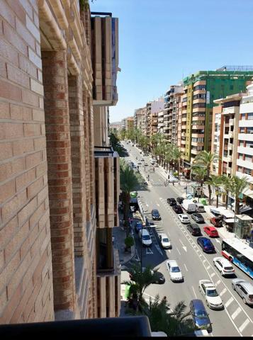 VENTA DE EXCELENTE VIVIENDA EN UNA UBICACIÓN INMEJORABLE EN CENTRO DE ALICANTE photo 0