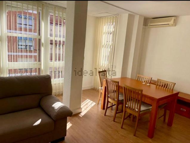 VENTA DE EXCELENTE VIVIENDA ZONA MERCADO CENTRAL photo 0