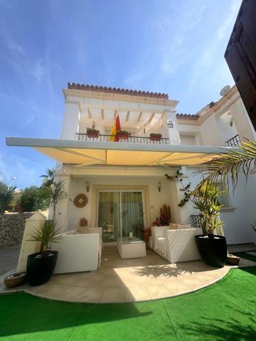 VENTA DE MARAVILLOSA VIVIENDA EN PRIVILEGIADA UBICACIÓN CON VISTAS AL MAR photo 0